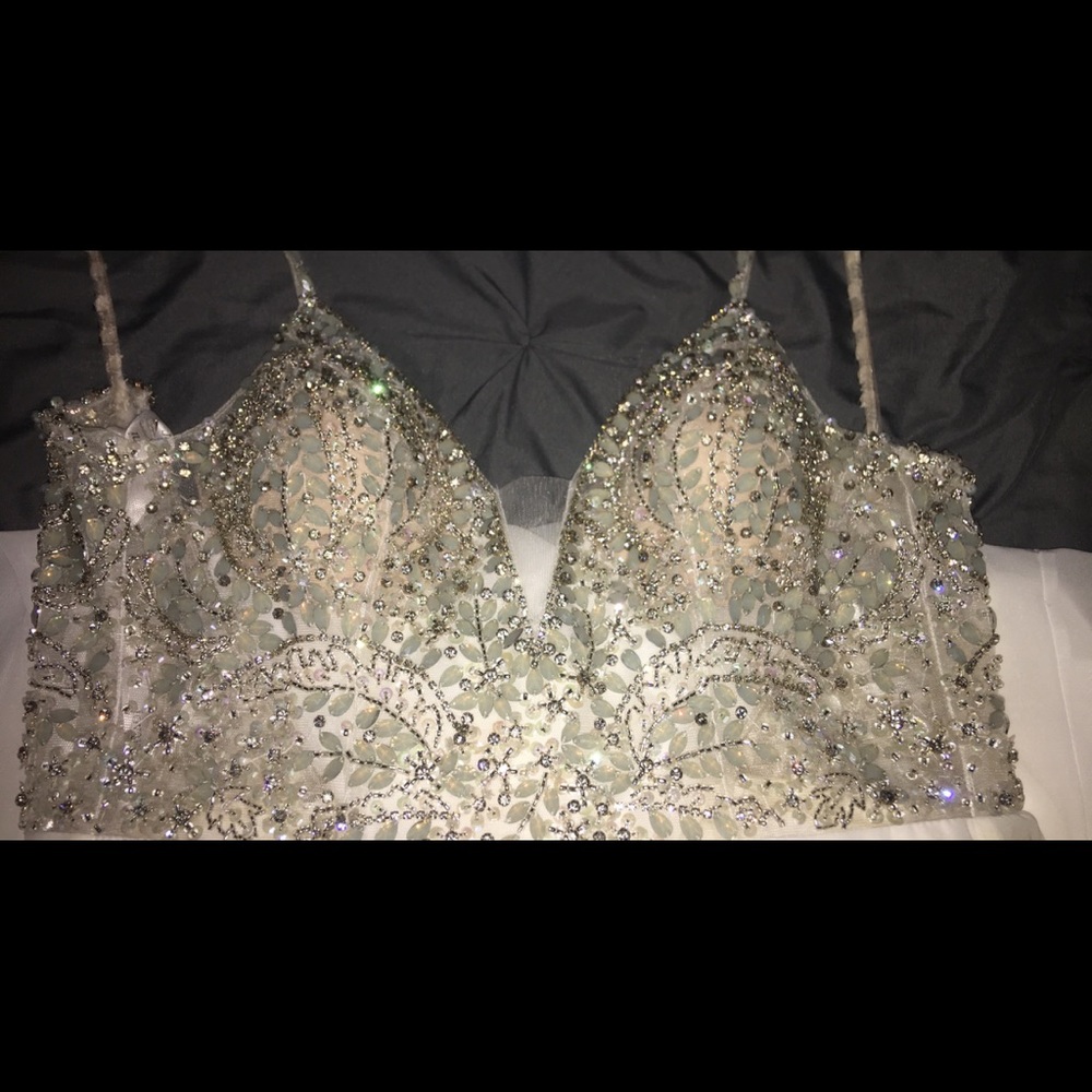 PROM DRESS - Picture 2 of 5